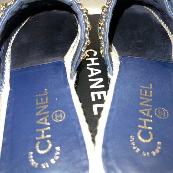 CHANEL QUILTED ESPADRILLE MULE W CHAIN - Picture 8 of 8